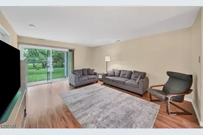115 Wycombe Pl, Franklin Township, NJ 08873 - Photo 7