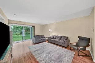 115 Wycombe Pl, Franklin Township, NJ 08873 - Photo 7
