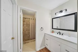 115 Wycombe Pl, Franklin Township, NJ 08873 - Photo 13