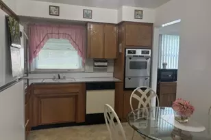 5 Thelma Ct, Woodbridge Township, NJ 07067 - Photo 11