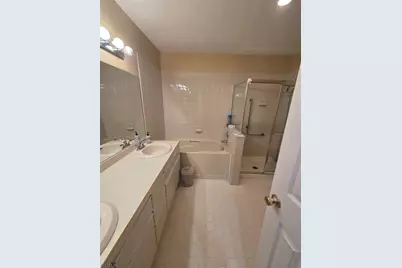 11C Chadwick Ln, Monroe Township, NJ 08831 - Photo 9