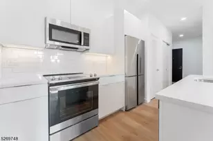 25 Freeway Dr, East Orange, NJ 07018 - Photo 5