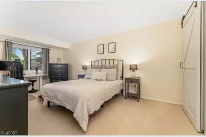 23 Highland Cir, Clinton Township, NJ 08801 - Photo 9