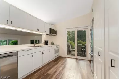 23 Highland Cir, Clinton Township, NJ 08801 - Photo 15