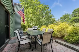 23 Highland Cir, Clinton Township, NJ 08801 - Photo 3