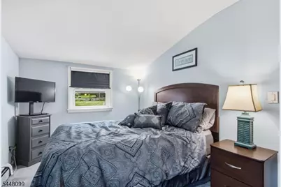 110 Maxim Dr, Hopatcong, NJ 07843 - Photo 19