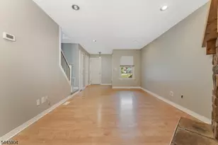 111 Sequoia Ct, Raritan Township, NJ 08822 - Photo 9
