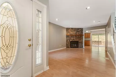 111 Sequoia Ct, Raritan Township, NJ 08822 - Photo 5