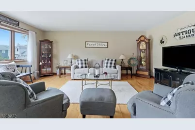 63 Stewart Ave, Little Falls Township, NJ 07424 - Photo 5