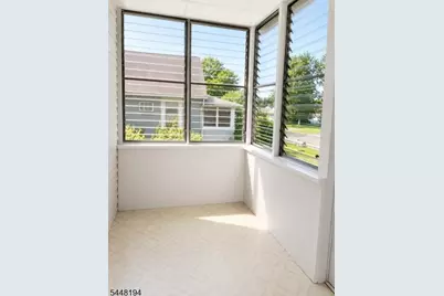 89 Linden St, Bridgewater, NJ 08807 - Photo 9