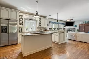 400 Stanhope Rd, Sparta Township, NJ 07871 - Photo 11