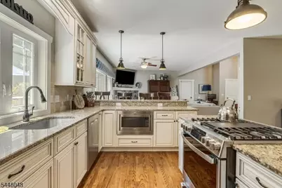 400 Stanhope Rd, Sparta Township, NJ 07871 - Photo 9