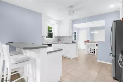 9 Mills Ct, Raritan Township, NJ 08822 - Photo 7