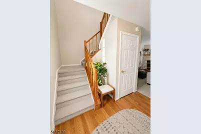 273 Abbey Dr, Franklin Township, NJ 08873 - Photo 7