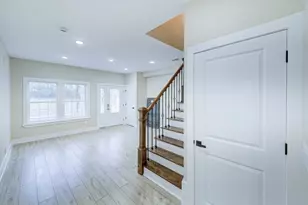 8 Travers Ave, Edison Twp., NJ 08817 - Photo 7