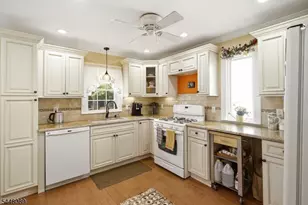 24 Cleveland Ave, Newark, NJ 07106 - Photo 5
