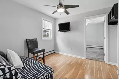 18 Tappen St, Woodbridge Township, NJ 07001 - Photo 11