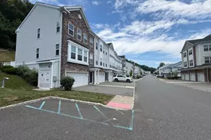 502 Parkview Ln, Rockaway Township, NJ 07866 - Photo 3