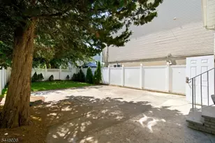 234 Lt Glenn Zamorski Dr, Elizabeth, NJ 07206 - Photo 25