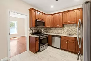 234 Lt Glenn Zamorski Dr, Elizabeth, NJ 07206 - Photo 15