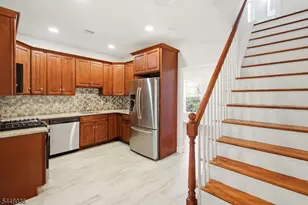 234 Lt Glenn Zamorski Dr, Elizabeth, NJ 07206 - Photo 13