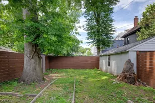 135 Sanford St, East Orange, NJ 07018 - Photo 43