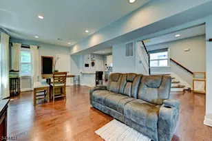 135 Sanford St, East Orange, NJ 07018 - Photo 15