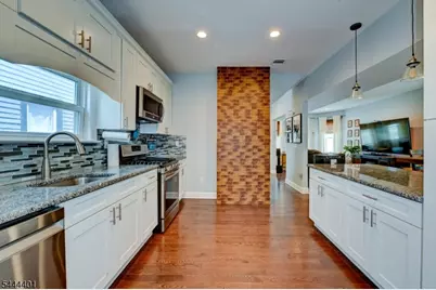 135 Sanford St, East Orange, NJ 07018 - Photo 25