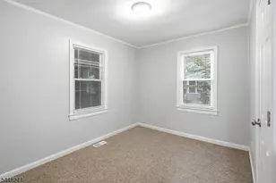 28 Edgewood Terrace, South Bound Brook Boro, NJ 08880 - Photo 11