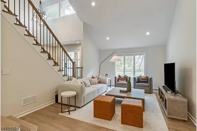 75 Musiker Ave, Randolph Township, NJ 07869 - Photo 9