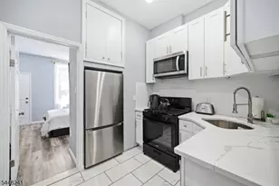 153 Danforth Ave, Jersey City, NJ 07305 - Photo 3