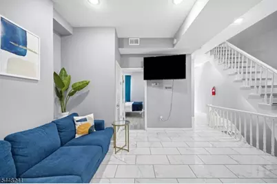 153 Danforth Ave, Jersey City, NJ 07305 - Photo 23