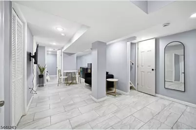 153 Danforth Ave, Jersey City, NJ 07305 - Photo 15