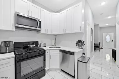 153 Danforth Ave, Jersey City, NJ 07305 - Photo 3