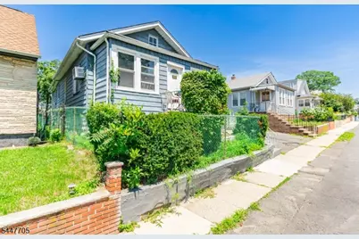 1410 Leslie St, Hillside, NJ 07205 - Photo 3