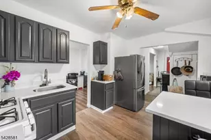 637 Union St, Orange, NJ 07050 - Photo 11