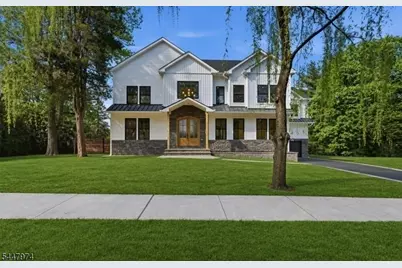 61 Hickory St, Metuchen, NJ 08840 - Photo 1