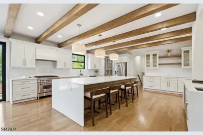 61 Hickory St, Metuchen, NJ 08840 - Photo 9