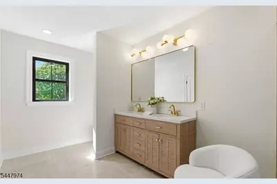 61 Hickory St, Metuchen, NJ 08840 - Photo 41
