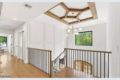 61 Hickory St, Metuchen, NJ 08840 - Photo 19