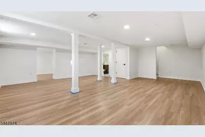 61 Hickory St, Metuchen, NJ 08840 - Photo 43