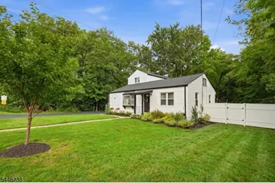 14 Big Piece Rd, Fairfield, NJ 07004 - Photo 3