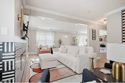 14 Big Piece Rd, Fairfield, NJ 07004 - Photo 5