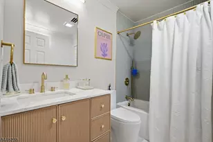14 Big Piece Rd, Fairfield, NJ 07004 - Photo 23