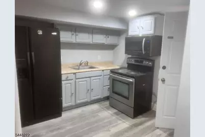 160 Brill St, Newark, NJ 07105 - Photo 7