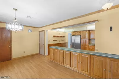 54 Canterbury Dr, Clark Township, NJ 07066 - Photo 7