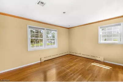 54 Canterbury Dr, Clark Township, NJ 07066 - Photo 17