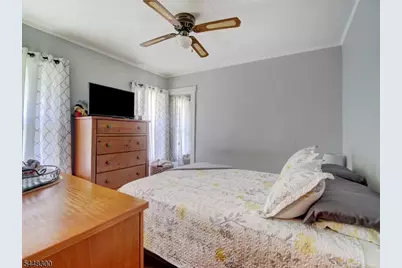 101 Lower Rd, Linden, NJ 07036 - Photo 9