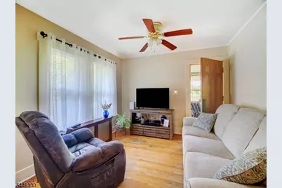 101 Lower Rd, Linden, NJ 07036 - Photo 5