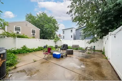 64 Brunswick St, Newark, NJ 07114 - Photo 27